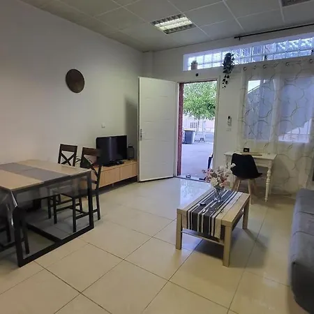 Apartman Superbe Loft Climatise Jardin Et Piscine